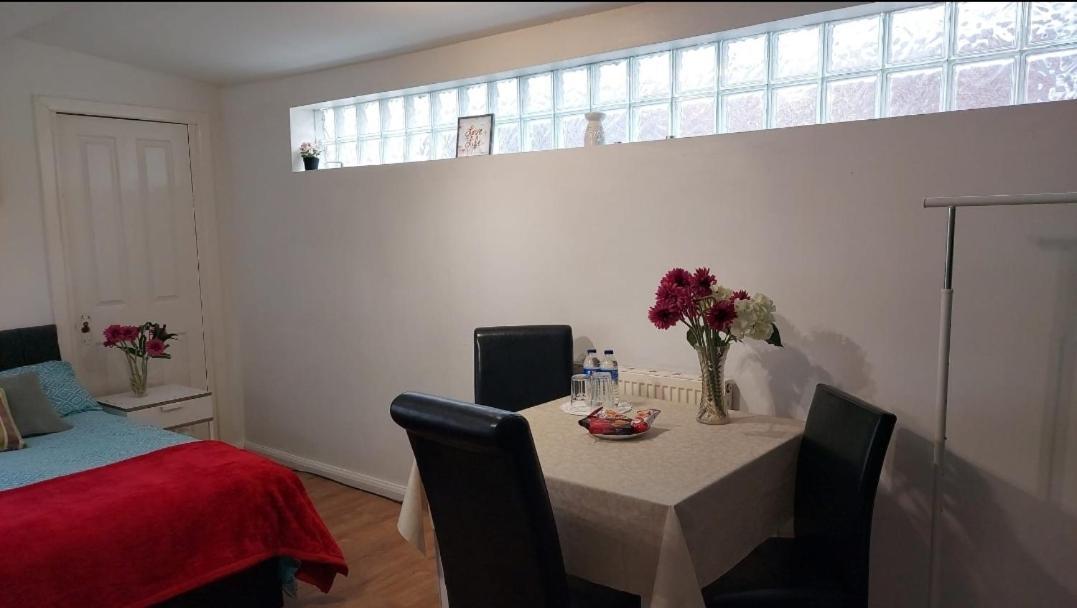 Great Rooms Fc Liverpool Luaran gambar